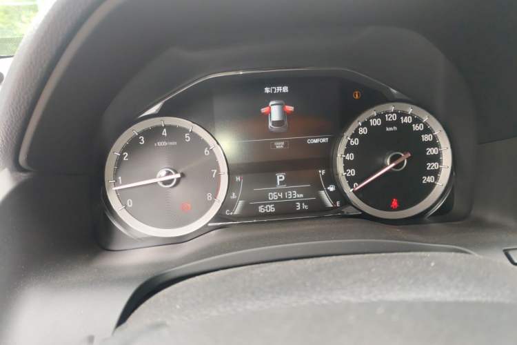 Used Honda UR-V 2017 370TURBO Four-Wheel Drive Prestige Edition China V Odometer Close Up