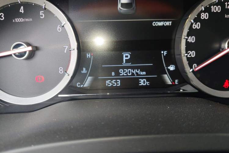 Used Honda UR-V 2017 370TURBO Four-Wheel Drive Prestige Edition China V Odometer Close Up