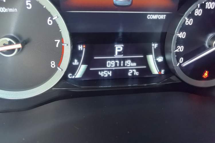 Used Honda UR-V 2017 370TURBO Four-Wheel Drive Prestige Edition China V Odometer Close Up