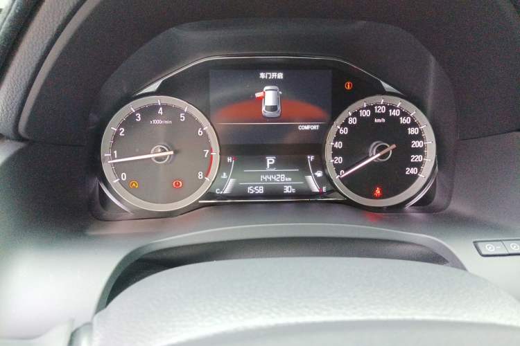 Used Honda UR-V 2017 370TURBO 2WD Prestige Edition China V Odometer Close Up
