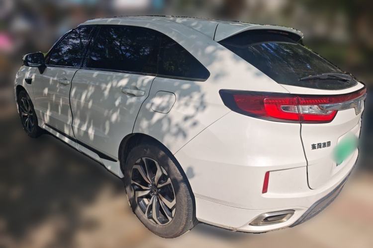 Used Honda UR-V  Rear Left 45 Deg