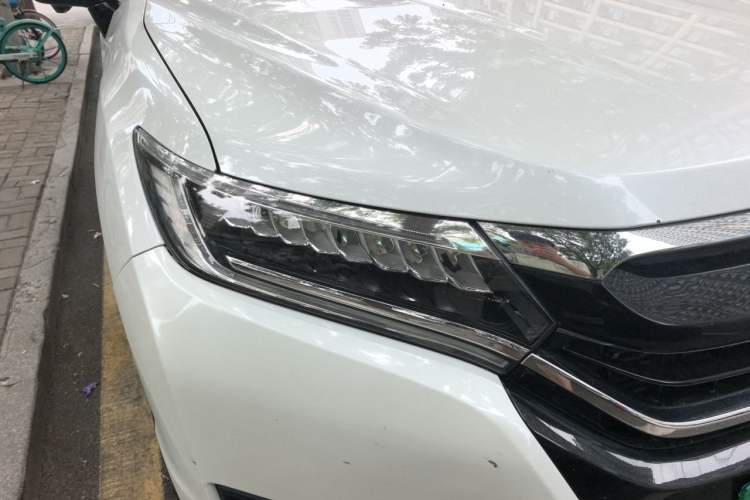 Used Honda UR-V 2017 370TURBO 2WD Prestige Edition China V Right Front Headlight