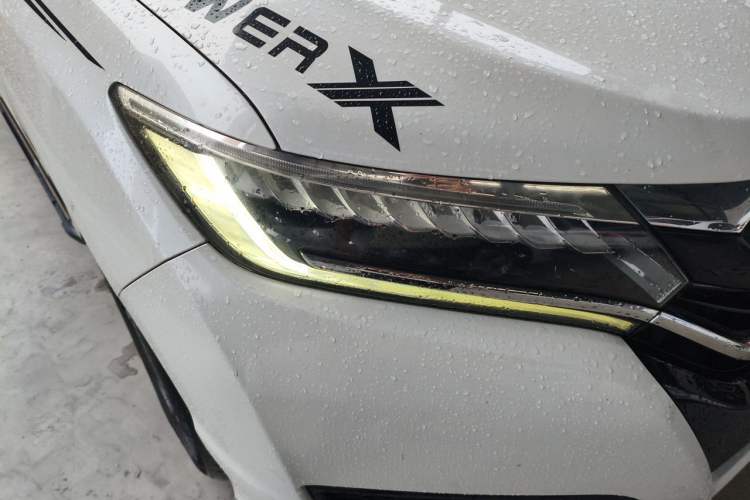 Used Honda UR-V 2017 370TURBO 2WD Prestige Edition China V Right Front Headlight