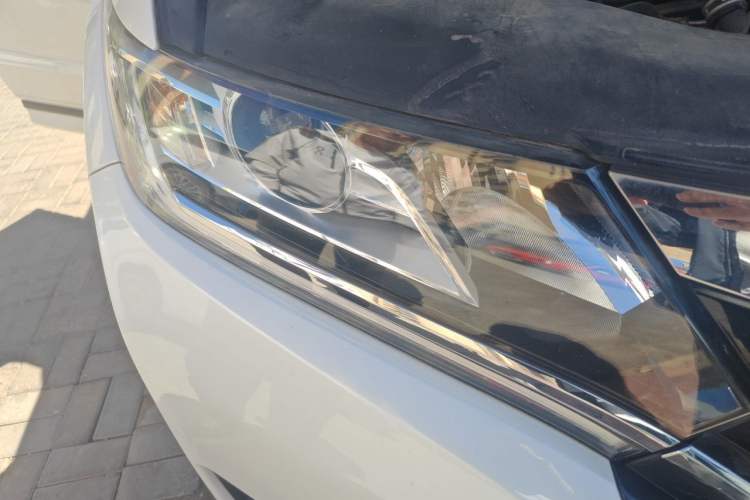 Used Honda UR-V 2017 240TURBO Two-Wheel Drive Classic Edition China V Right Front Headlight