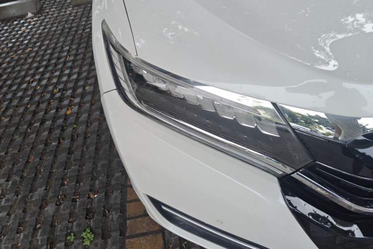 Used Honda UR-V 2017 370TURBO 2WD Prestige Edition China V Right Front Headlight