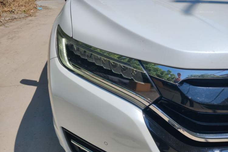 Used Honda UR-V 2017 370TURBO 2WD Prestige Edition China V Right Front Headlight
