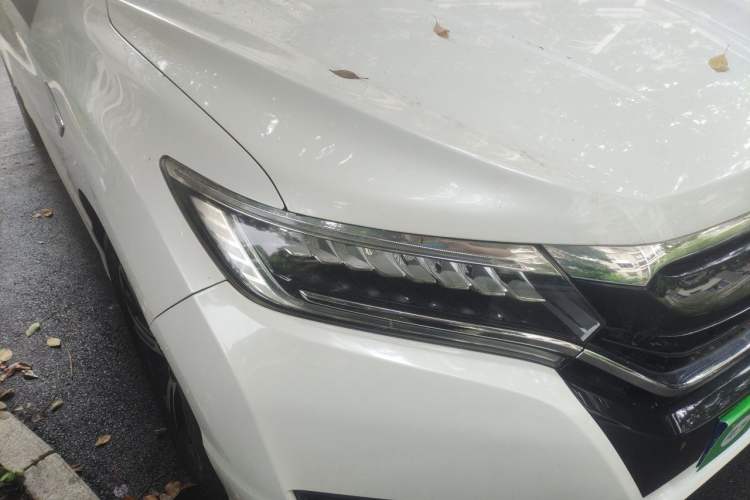 Used Honda UR-V 2017 370TURBO 2WD Prestige Edition China V Right Front Headlight