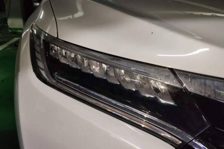 Used Honda UR-V 2017 370TURBO Four-Wheel Drive Prestige Edition China V Right Front Headlight