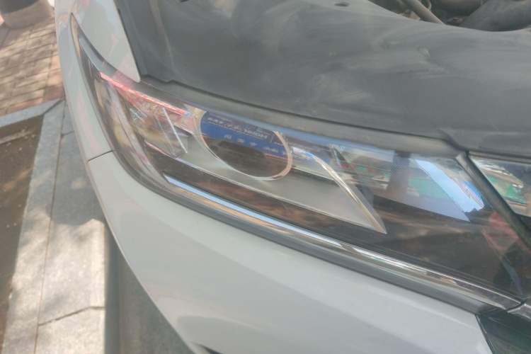 Used Honda UR-V 2017 240TURBO Two-Wheel Drive Classic Edition China V Right Front Headlight