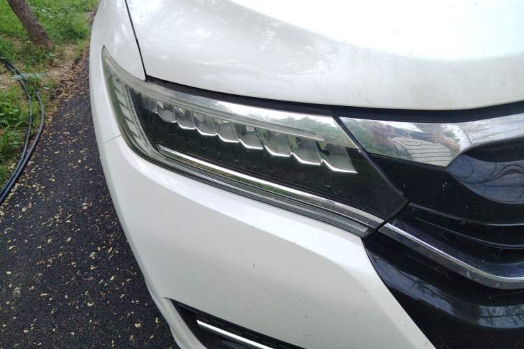 Used Honda UR-V 2017 370TURBO Four-Wheel Drive Prestige Edition China V Right Front Headlight