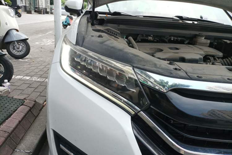 Used Honda UR-V 2017 370TURBO 2WD Prestige Edition China V Right Front Headlight