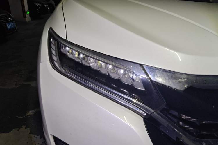 Used Honda UR-V 2017 370TURBO Four-Wheel Drive Prestige Edition China V Right Front Headlight
