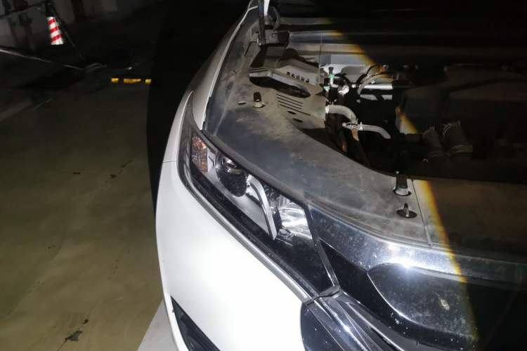 Used Honda UR-V 2017 240TURBO Two-Wheel Drive Classic Edition China V Right Front Headlight
