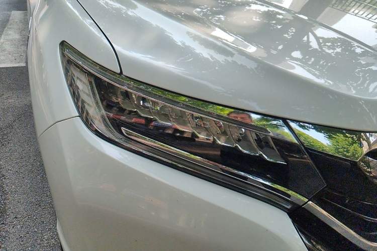 Used Honda UR-V 2017 370TURBO Four-Wheel Drive Prestige Edition China V Right Front Headlight