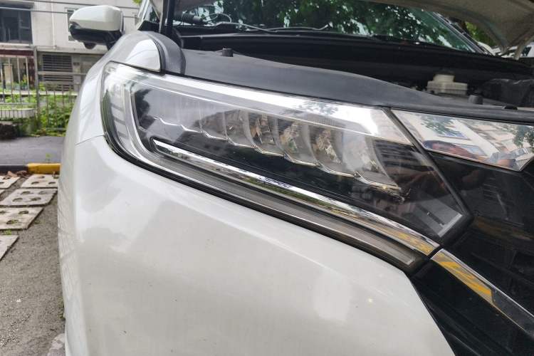 Used Honda UR-V 2017 370TURBO 2WD Prestige Edition China V Right Front Headlight