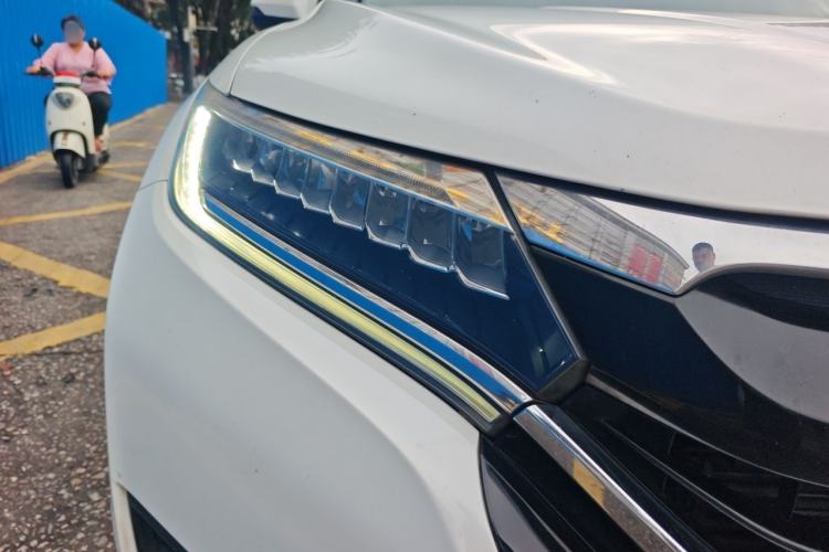 Used Honda UR-V 2017 240TURBO Two-Wheel Drive Luxury Edition China V Right Front Headlight