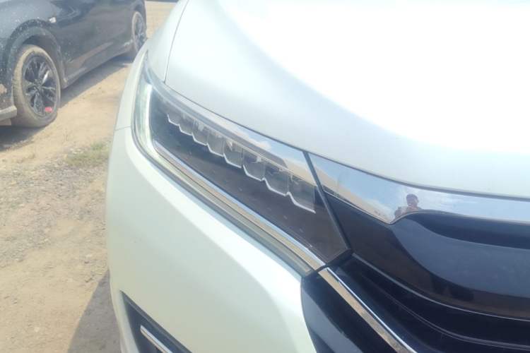 Used Honda UR-V 2017 240TURBO Two-Wheel Drive Luxury Edition China V Right Front Headlight