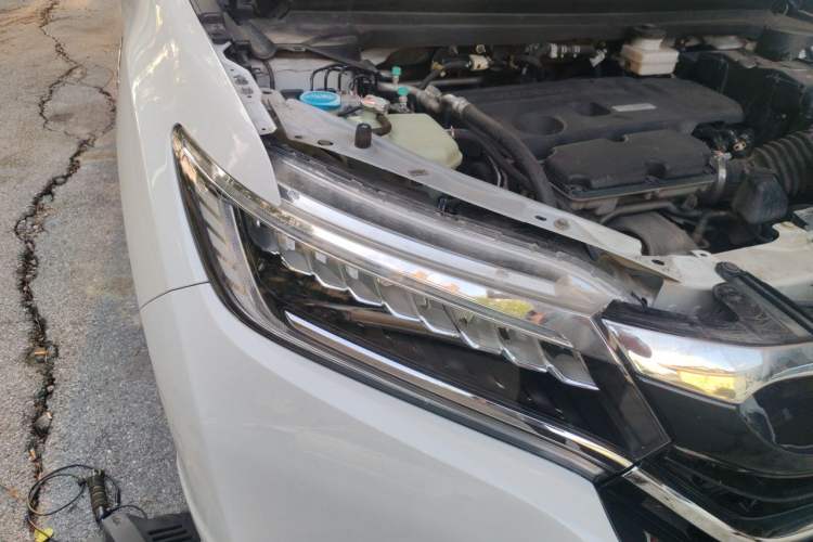 Used Honda UR-V 2017 370TURBO 2WD Prestige Edition China V Right Front Headlight