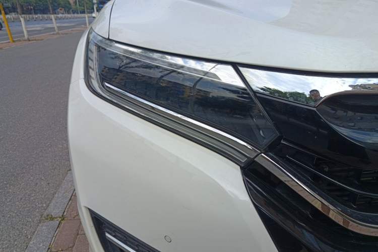 Used Honda UR-V 2017 370TURBO 2WD Prestige Edition China V Right Front Headlight