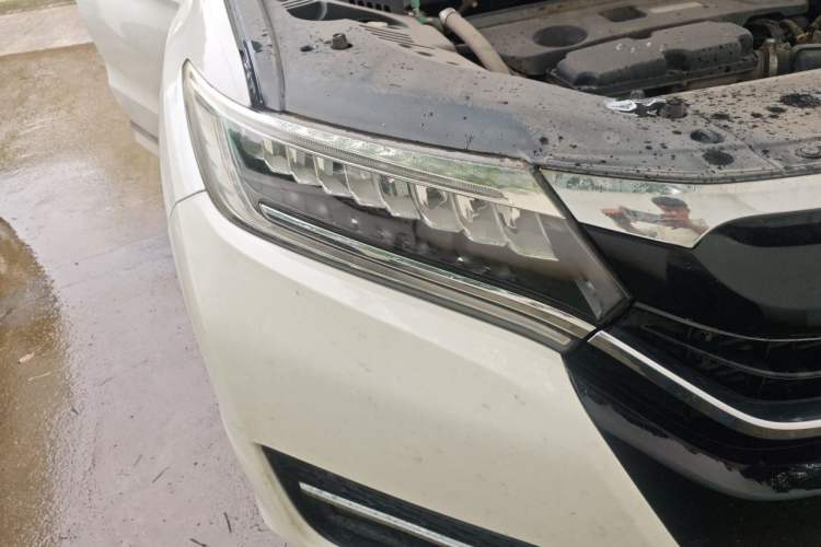 Used Honda UR-V 2017 370TURBO 2WD Prestige Edition China V Right Front Headlight
