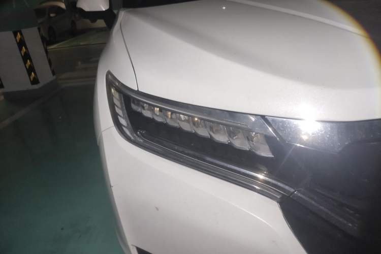 Used Honda UR-V 2017 370TURBO Four-Wheel Drive Prestige Edition China V Right Front Headlight