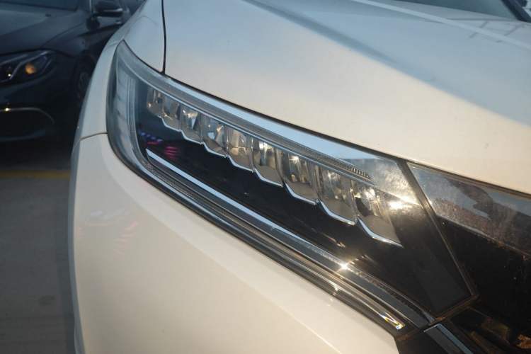 Used Honda UR-V 2017 370TURBO Four-Wheel Drive Prestige Edition China V Right Front Headlight