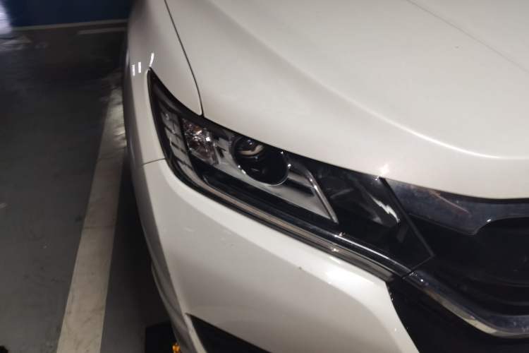 Used Honda UR-V 2017 240TURBO Two-Wheel Drive Classic Edition China V Right Front Headlight