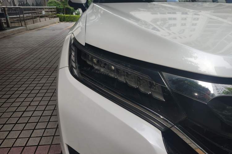 Used Honda UR-V 2017 240TURBO Two-Wheel Drive Luxury Edition China V Right Front Headlight