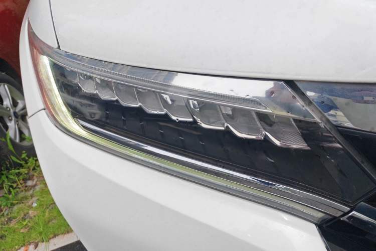 Used Honda UR-V 2017 370TURBO Four-Wheel Drive Prestige Edition China V Right Front Headlight