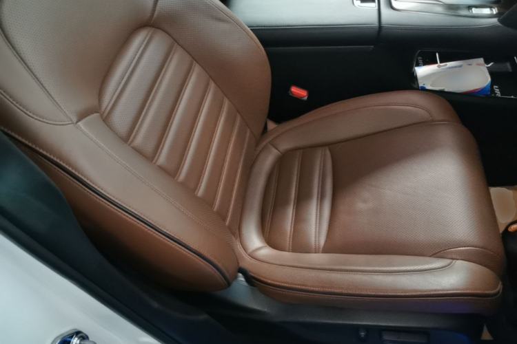 Used Honda UR-V 2017 370TURBO Four-Wheel Drive Prestige Edition China V Right Front Seat