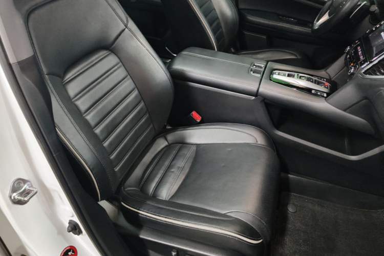 Used Honda UR-V 2017 370TURBO Four-Wheel Drive Prestige Edition China V Right Front Seat