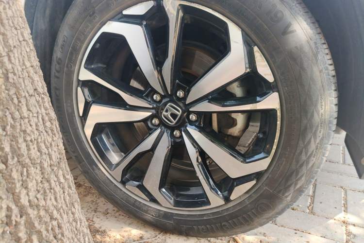Used Honda UR-V 2017 240TURBO Two-Wheel Drive Luxury Edition China V Right Front Wheel Hub