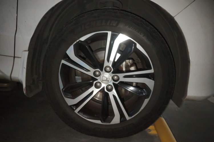 Used Honda UR-V 2017 370TURBO Four-Wheel Drive Prestige Edition China V Right Front Wheel Hub