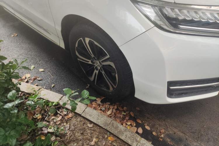 Used Honda UR-V 2017 370TURBO 2WD Prestige Edition China V Right Front Wheel Hub