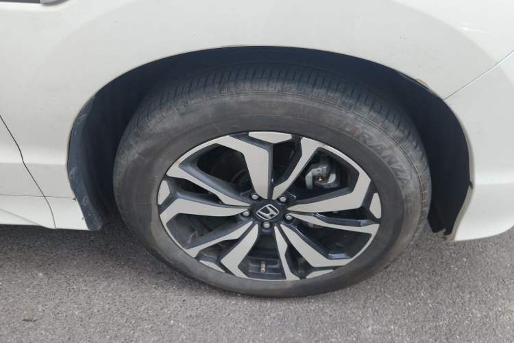 Used Honda UR-V 2017 240TURBO Two-Wheel Drive Luxury Edition China V Right Front Wheel Hub