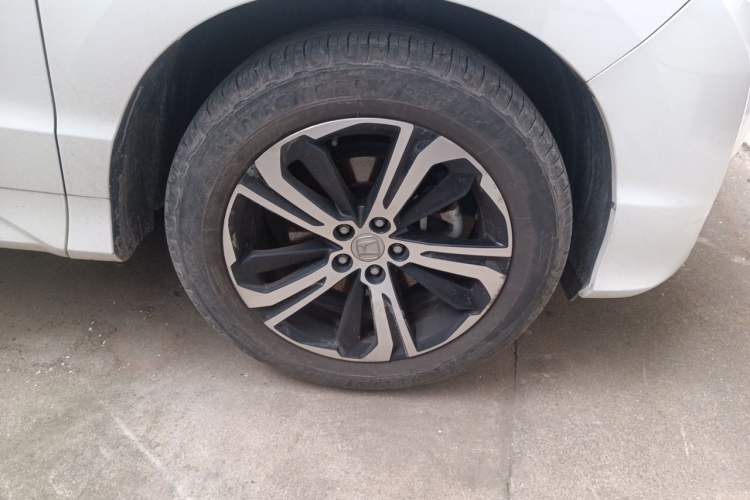 Used Honda UR-V 2017 370TURBO 2WD Prestige Edition China V Right Front Wheel Hub