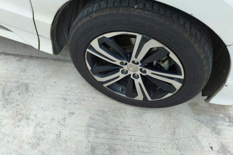Used Honda UR-V 2017 370TURBO 2WD Prestige Edition China V Right Front Wheel Hub