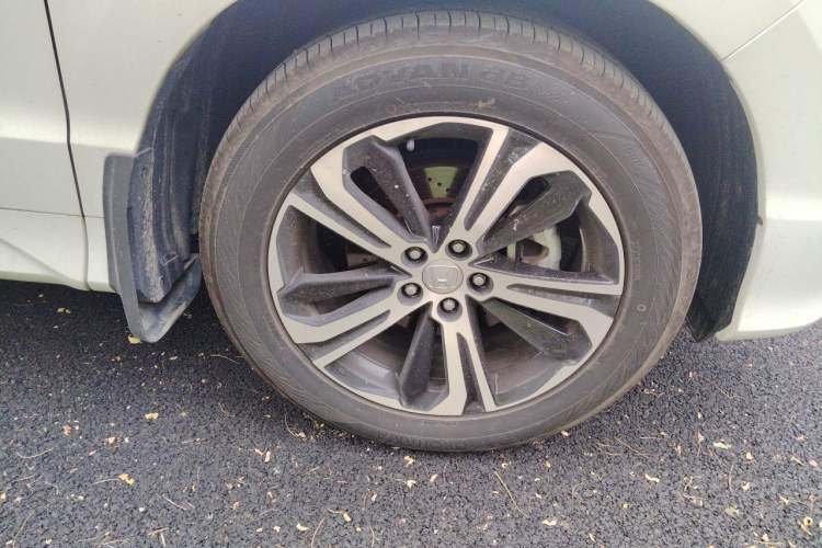 Used Honda UR-V 2017 370TURBO Four-Wheel Drive Prestige Edition China V Right Front Wheel Hub