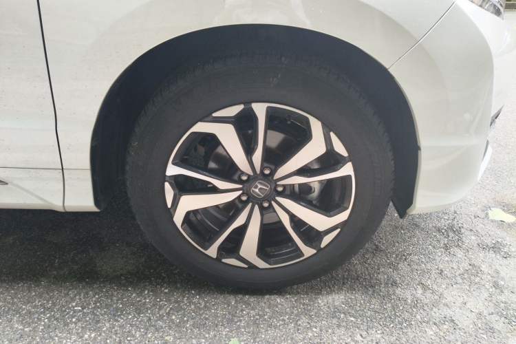 Used Honda UR-V 2017 240TURBO Two-Wheel Drive Luxury Edition China V Right Front Wheel Hub