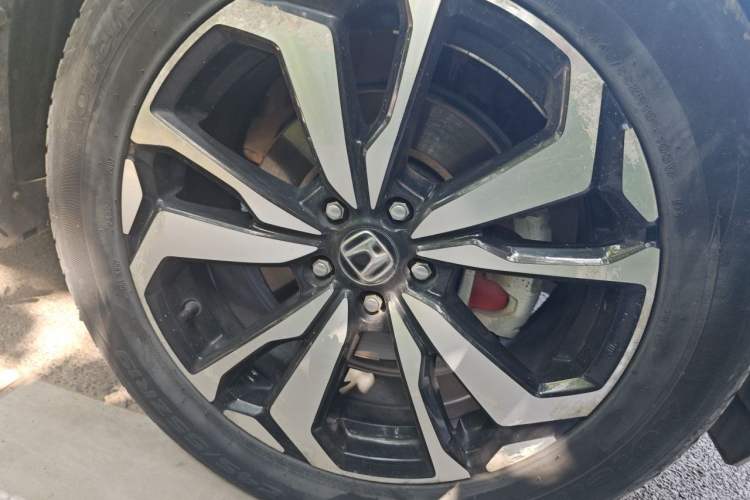 Used Honda UR-V 2017 240TURBO Two-Wheel Drive Classic Edition China V Right Front Wheel Hub