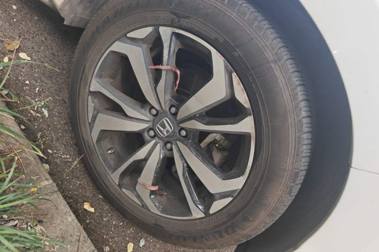Used Honda UR-V 2017 240TURBO Two-Wheel Drive Luxury Edition China V Right Front Wheel Hub