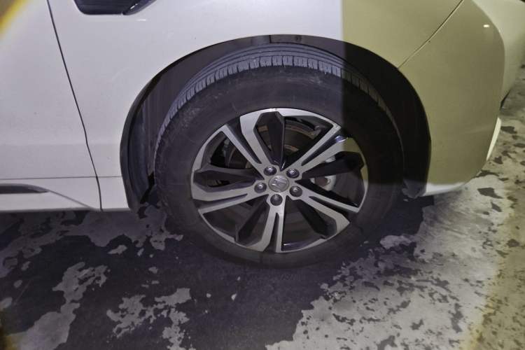 Used Honda UR-V 2017 370TURBO Four-Wheel Drive Prestige Edition China V Right Front Wheel Hub