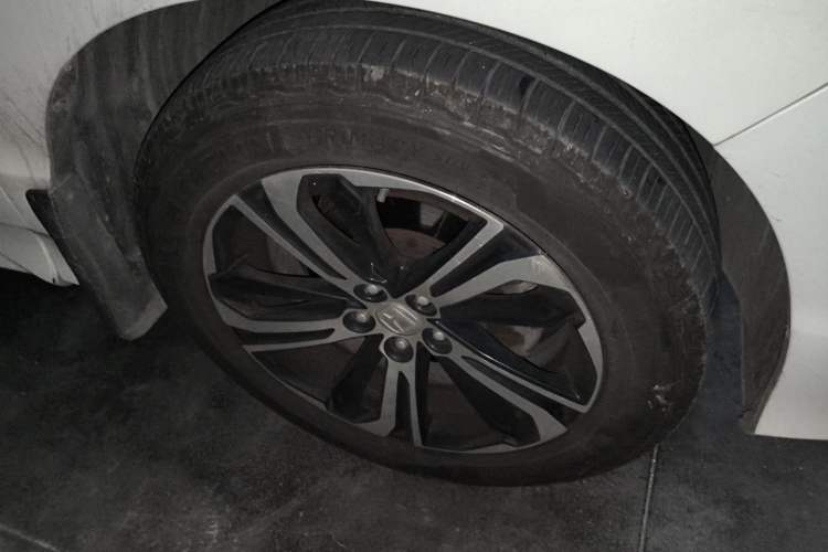 Used Honda UR-V 2017 370TURBO Four-Wheel Drive Prestige Edition China V Right Front Wheel Hub
