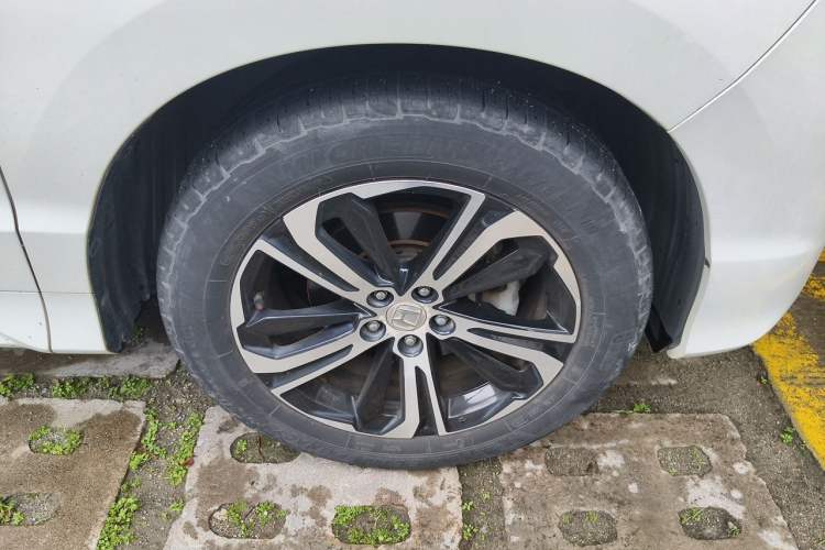 Used Honda UR-V 2017 370TURBO 2WD Prestige Edition China V Right Front Wheel Hub