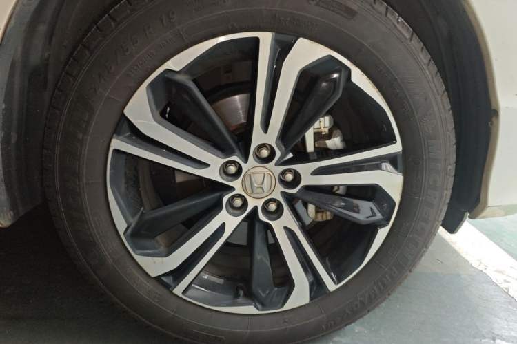 Used Honda UR-V 2017 370TURBO 2WD Prestige Edition China V Right Front Wheel Hub