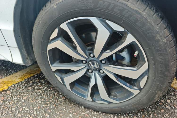 Used Honda UR-V 2017 240TURBO Two-Wheel Drive Luxury Edition China V Right Front Wheel Hub