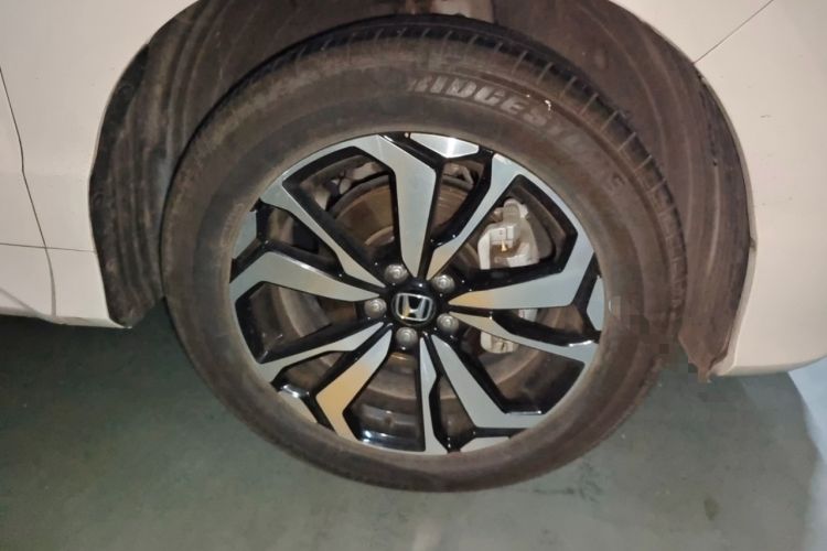 Used Honda UR-V 2017 240TURBO Two-Wheel Drive Classic Edition China V Right Front Wheel Hub