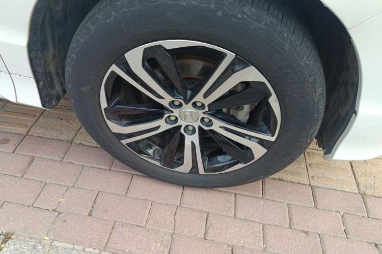 Used Honda UR-V 2017 370TURBO 2WD Prestige Edition China V Right Front Wheel Hub