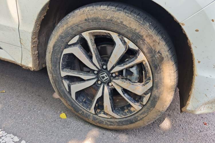 Used Honda UR-V 2017 240TURBO Two-Wheel Drive Classic Edition China VI Right Front Wheel Hub