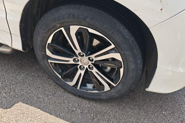 Used Honda UR-V 2017 370TURBO 2WD Prestige Edition China V Right Front Wheel Hub